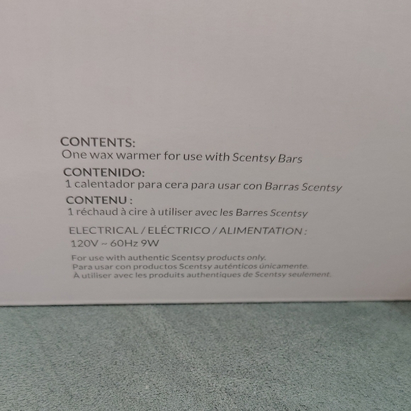 Scentsy Lucky Leprechaun Warmer with Vibrant Design - Picture 5 of 5